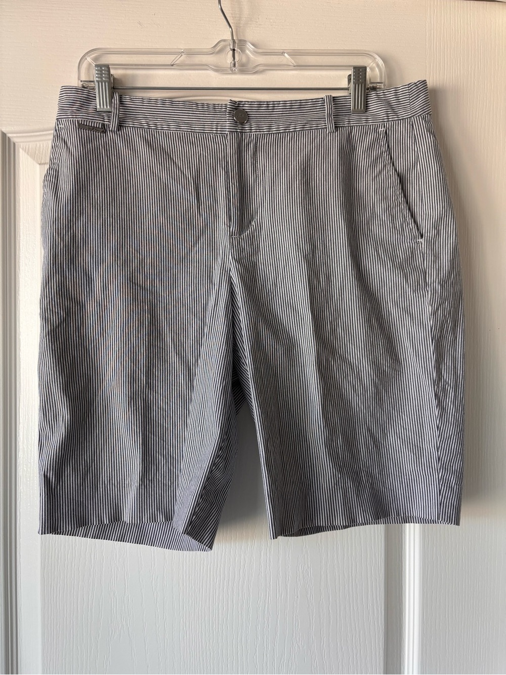 Lauren Ralph Lauren Active Bermuda Shorts women 10 petite black white stretch